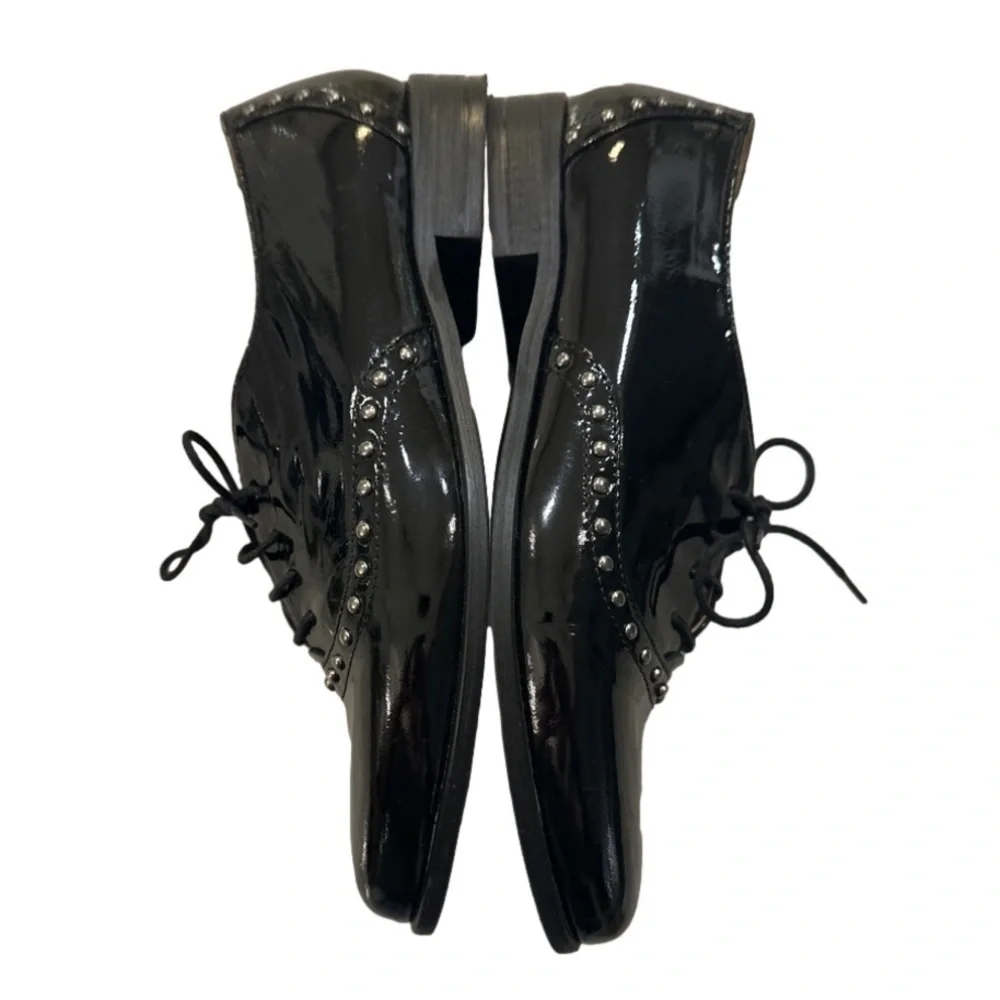 Julia Bo Savile Oxfords black patent leather silver stud Shoes size 6.5  /  7